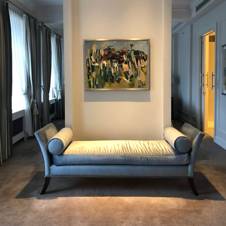 Angleterre Suite detail: chaise longue and painting